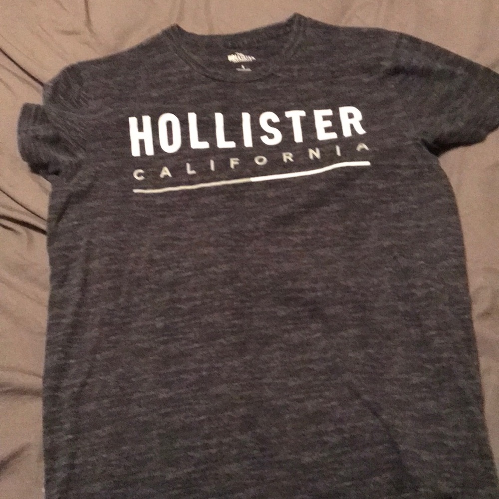 Hollister t shirt